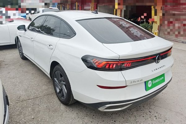 Volkswagen Lamando 2024, 26600 км, за 16351 USD