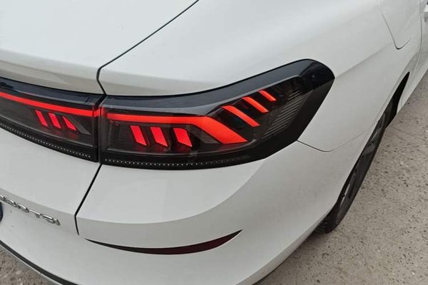 Volkswagen Lamando 2024, 26600 км, за 16351 USD - фото 7