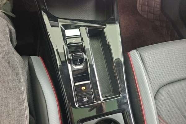Volkswagen Lamando 2024, 8000 км, за 16065 USD - фото 17