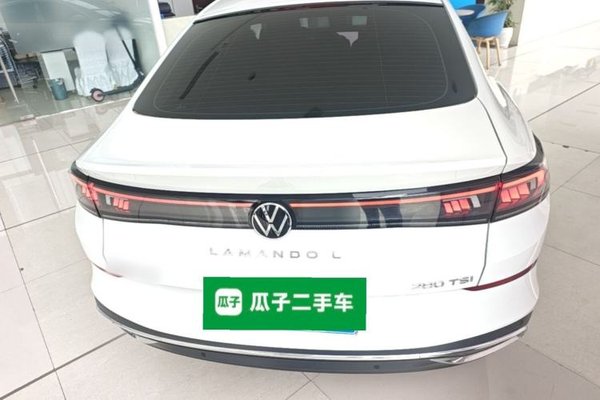 Volkswagen Lamando 2024, 8000 км, за 16065 USD