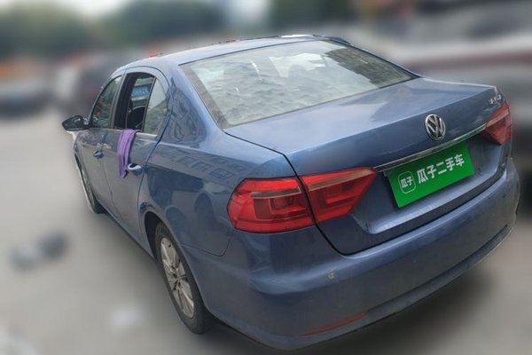 Volkswagen Lavida 2013, 189300 км, за 5229 USD