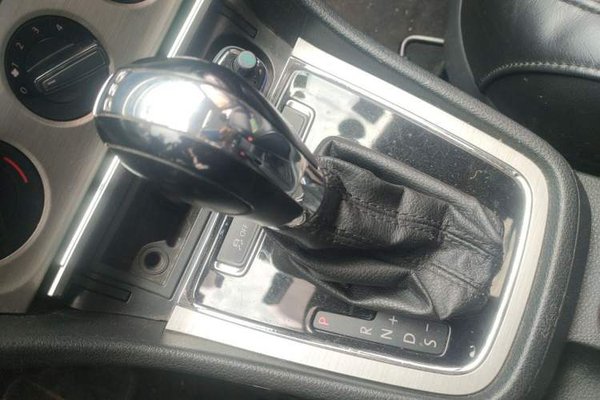 Volkswagen Lavida 2013, 189300 км, за 5229 USD - фото 13