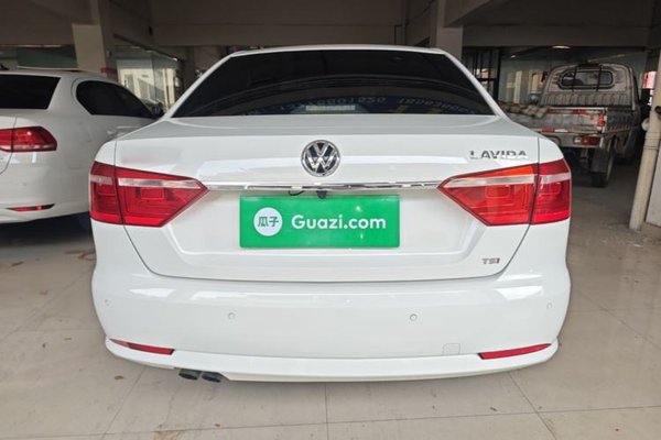 Volkswagen Lavida 2013, 160900 км, за 6642 USD