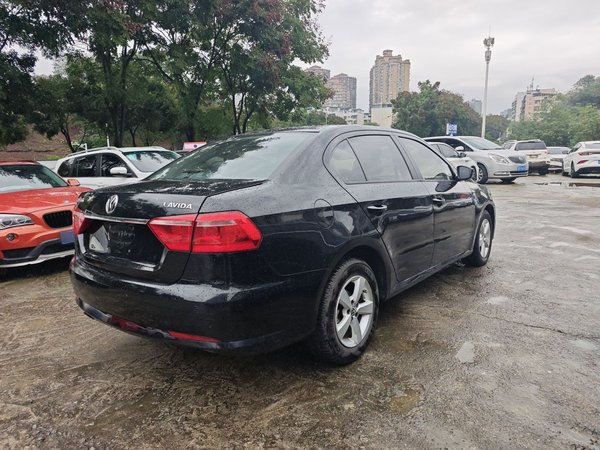 Volkswagen Lavida 2013, 117800 км, за 5072 USD - фото 24