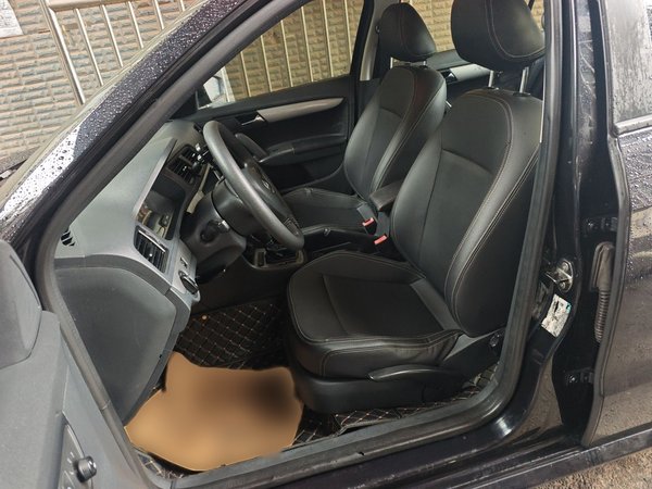 Volkswagen Lavida 2013, 117800 км, за 5072 USD - фото 6