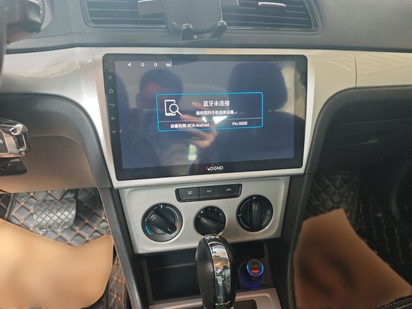 Volkswagen Lavida 2013, 117800 км, за 5072 USD