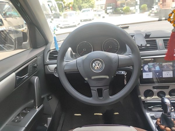 Volkswagen Lavida 2013, 135800 км, за 3719 USD - фото 11