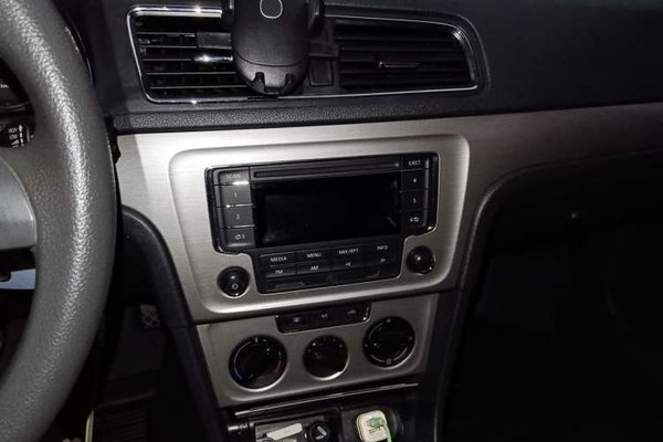 Volkswagen Lavida 2013, 78000 км, за 3852 USD - фото 13