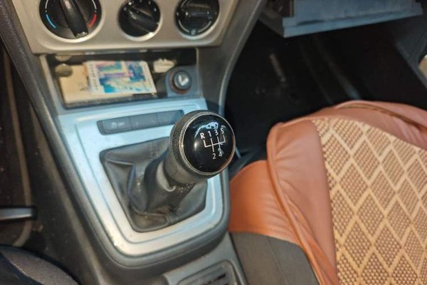 Volkswagen Lavida 2013, 93600 км, за 4600 USD - фото 11