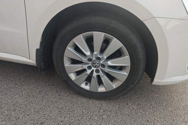 Volkswagen Lavida 2013, 116300 км, за 3869 USD - фото 20