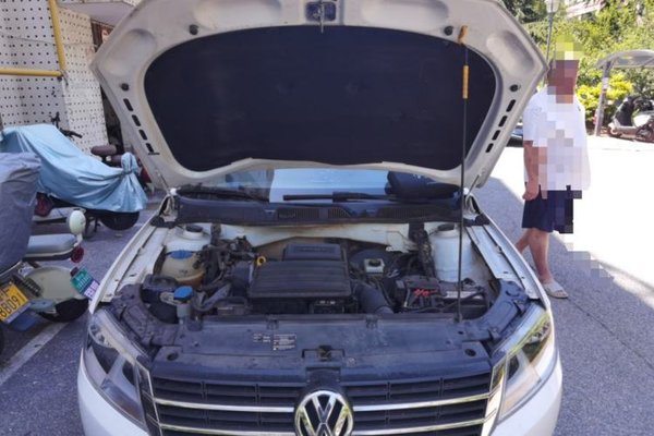 Volkswagen Lavida 2013, 123000 км, за 4567 USD - фото 21