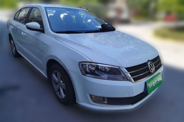 Volkswagen Lavida 2013, 123000 км, за 4567 USD