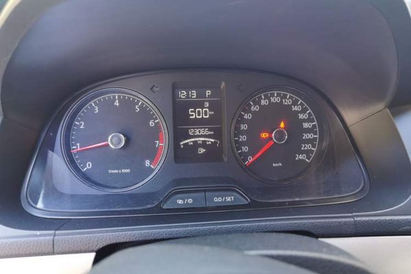 Volkswagen Lavida 2013, 123000 км, за 4567 USD - фото 11