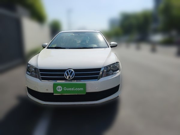 Volkswagen Lavida 2013, 126100 км, за 5460 USD