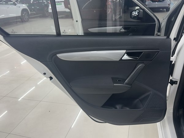 Volkswagen Lavida 2013, 160500 км, за 6409 USD - фото 26