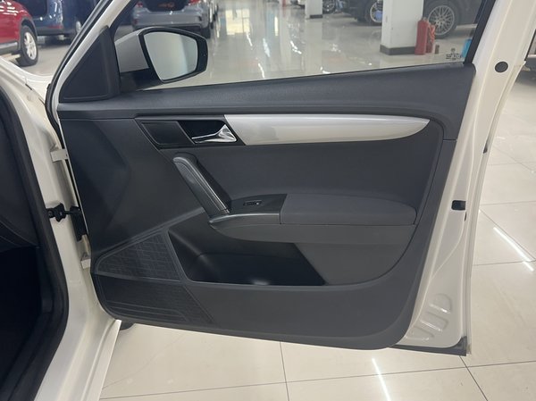 Volkswagen Lavida 2013, 160500 км, за 6409 USD - фото 28