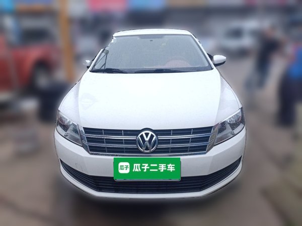Volkswagen Lavida 2013, 33300 км, за 4022 USD