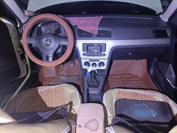 Volkswagen Lavida 2013, 33300 км, за 4022 USD - фото 10