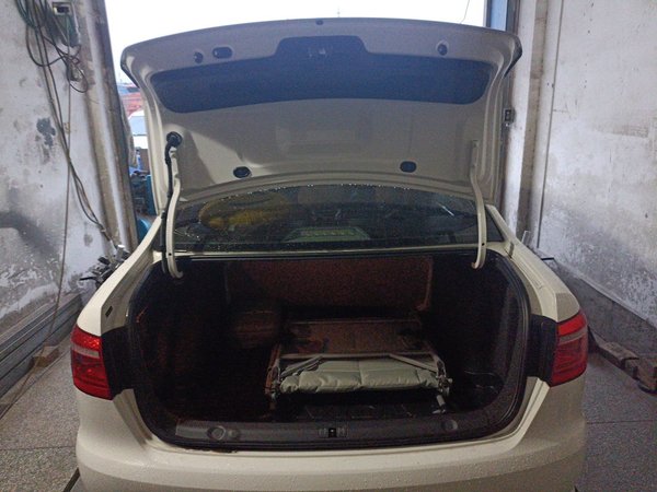 Volkswagen Lavida 2013, 33300 км, за 4022 USD - фото 20