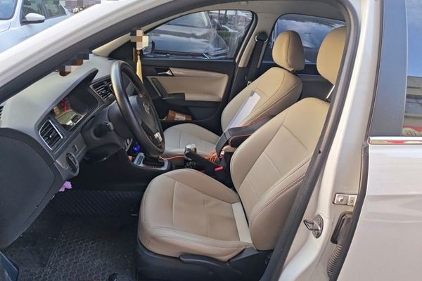 Volkswagen Lavida 2013, 96700 км, за 6404 USD - фото 14
