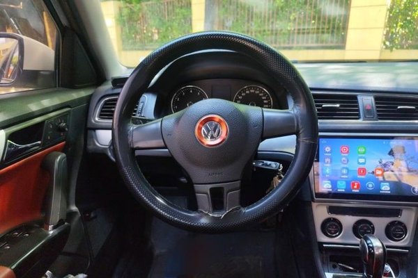 Volkswagen Lavida 2014, 123600 км, за 5933 USD - фото 9