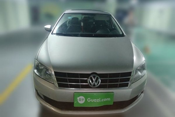 Volkswagen Lavida 2014, 97500 км, за 3943 USD