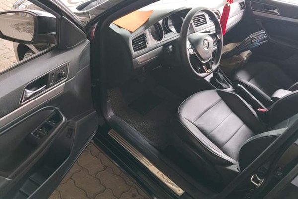 Volkswagen Lavida 2015, 131400 км, за 6329 USD - фото 19