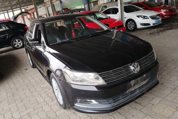 Volkswagen Lavida 2015, 131400 км, за 6329 USD