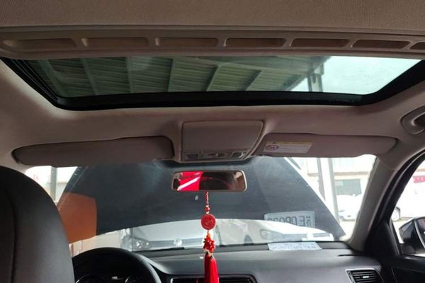 Volkswagen Lavida 2015, 131400 км, за 6329 USD - фото 21