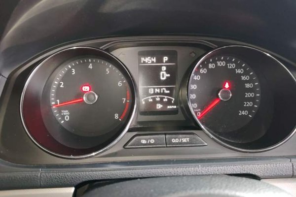 Volkswagen Lavida 2015, 131400 км, за 6329 USD - фото 15