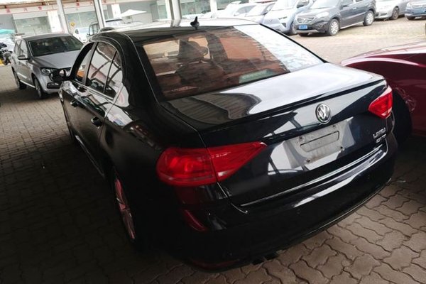 Volkswagen Lavida 2015, 131400 км, за 6329 USD