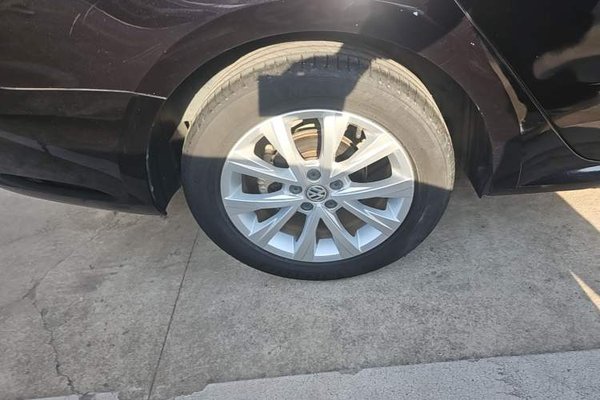 Volkswagen Lavida 2015, 108800 км, за 6464 USD - фото 16