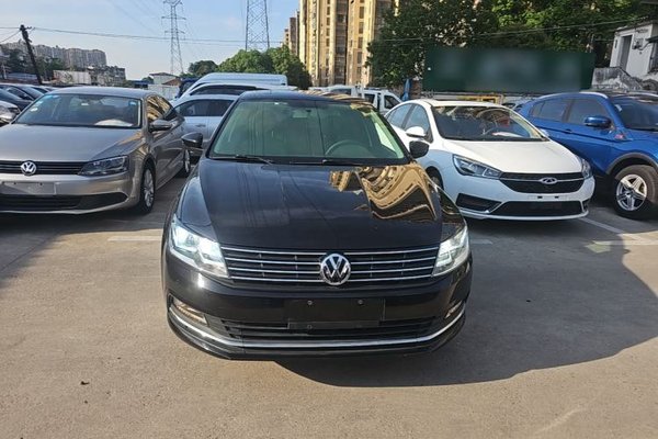Volkswagen Lavida 2015, 108800 км, за 6464 USD