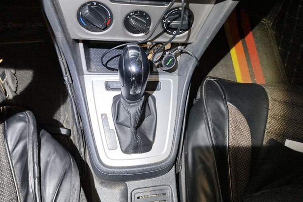 Volkswagen Lavida 2015, 72300 км, за 6770 USD - фото 18