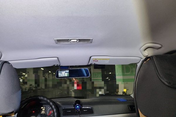 Volkswagen Lavida 2015, 72300 км, за 6770 USD - фото 22