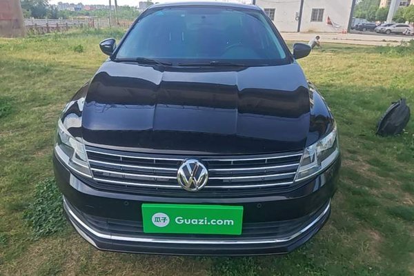 Volkswagen Lavida 2017, 100500 км, за 8131 USD