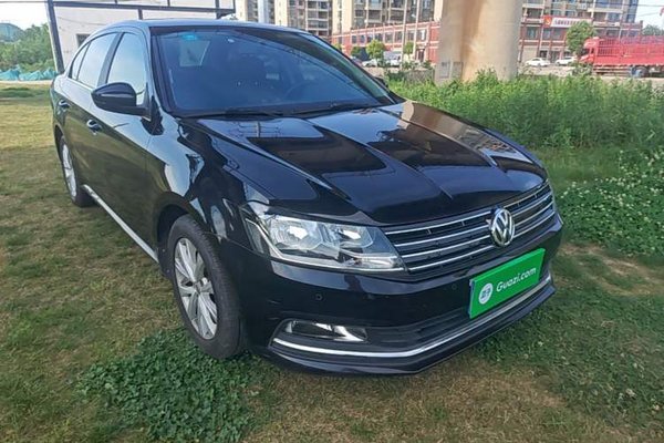 Volkswagen Lavida 2017, 100500 км, за 8131 USD