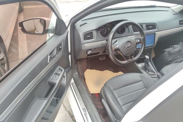 Volkswagen Lavida 2017, 83900 км, за 8013 USD - фото 19
