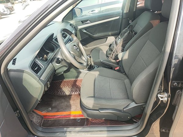 Volkswagen Lavida 2017, 87300 км, за 5869 USD - фото 18