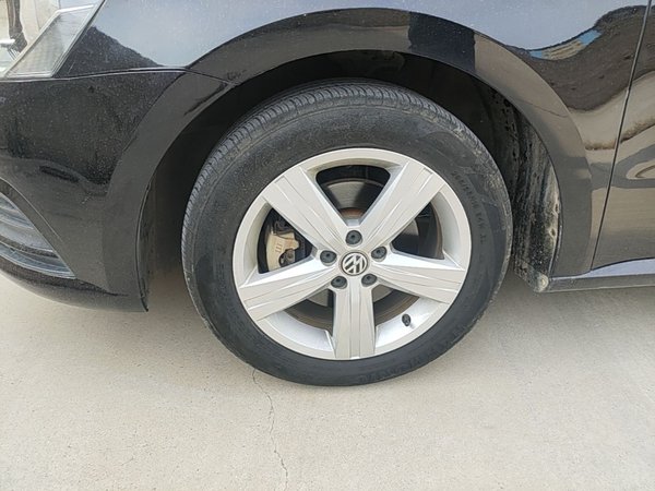 Volkswagen Lavida 2017, 87300 км, за 5869 USD - фото 8