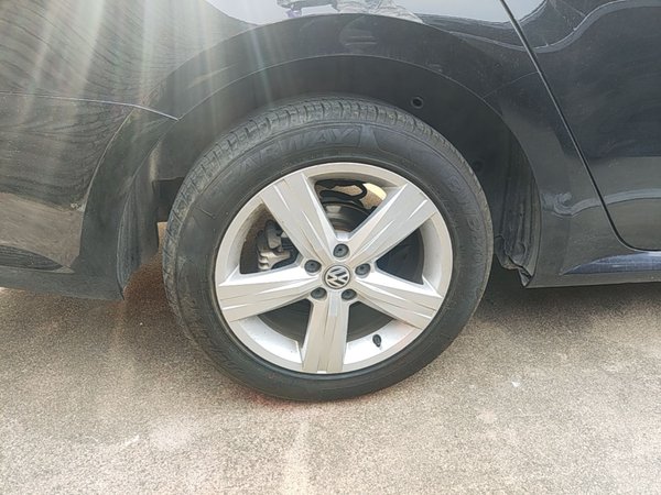 Volkswagen Lavida 2017, 87300 км, за 5869 USD - фото 10