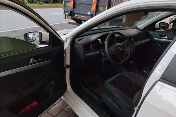 Volkswagen Lavida 2017, 107700 км, за 7431 USD - фото 13