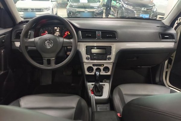 Volkswagen Lavida 2017, 111400 км, за 7200 USD - фото 13