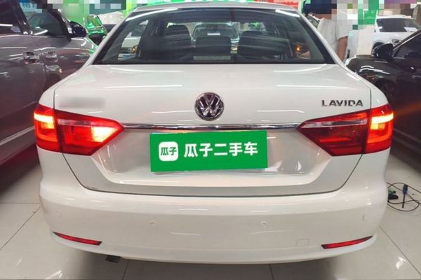 Volkswagen Lavida 2017, 111400 км, за 7200 USD