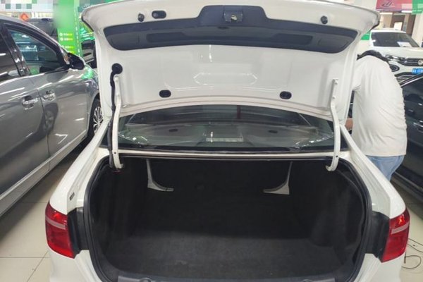 Volkswagen Lavida 2017, 111400 км, за 7200 USD - фото 22