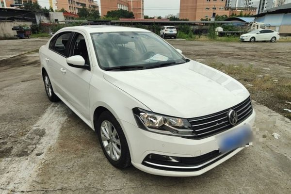 Volkswagen Lavida 2017, 115200 км, за 7543 USD
