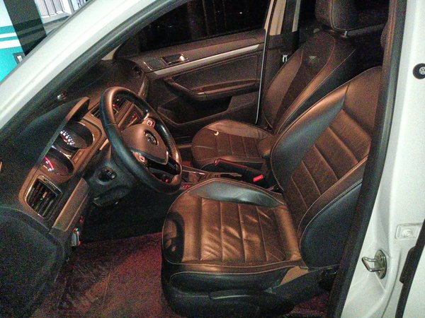 Volkswagen Lavida 2017, 124800 км, за 7491 USD - фото 12