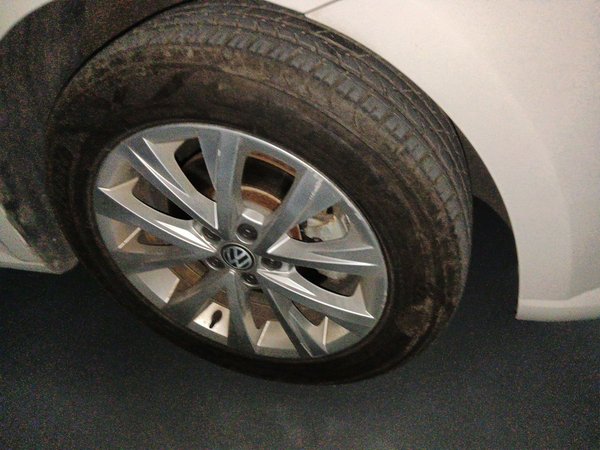 Volkswagen Lavida 2017, 124800 км, за 7491 USD