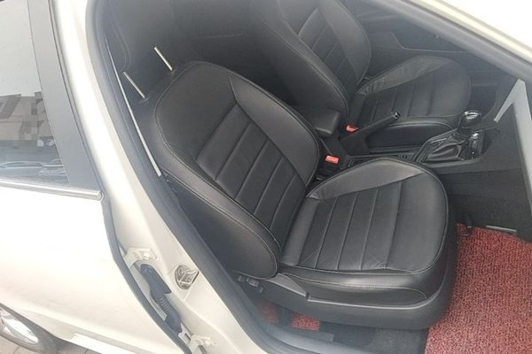 Volkswagen Lavida 2017, 131100 км, за 7365 USD - фото 19