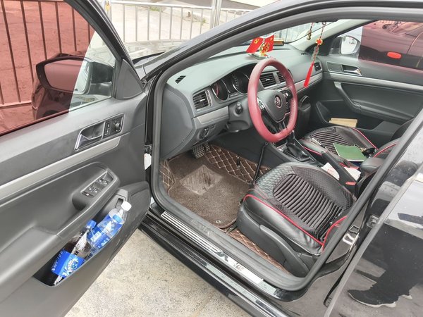 Volkswagen Lavida 2017, 152000 км, за 4315 USD - фото 17